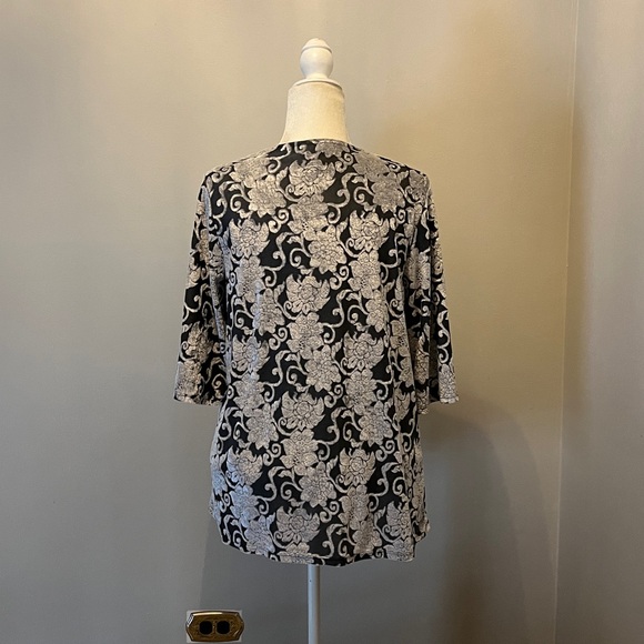 Silvery Velvet Floral Burnout Shrug - Picture 3 of 8